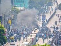 Kolkata chokes on exhaust fumes