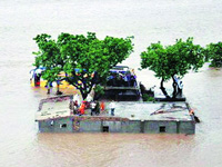 Gujarat flooding: 70 dead, thousands cut off as Saurashtra is hit by heavy rains