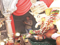 Ganesh Chaturthi Celebrations: Pollution levels skyrocket, roads get clogged as mandals mushroom in Pune  