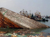 Cyclone Hudhud: Modi conducts aerial survey, announces Rs 1,000 crores for Andhra Pradesh