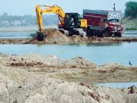 Hazare aide demands check on illegal mining; to meet Pranab