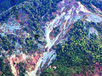 Illegal slate mining goes on in Khaniara