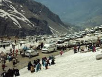 Rohtang Pass people in distress after green court’s ban order’