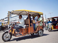 13,000 e-rickshaws impounded by govt till Aug: HC