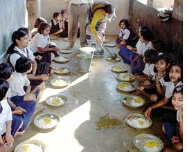 Women SHGs run mid-day meal schemes in Orissa schools
